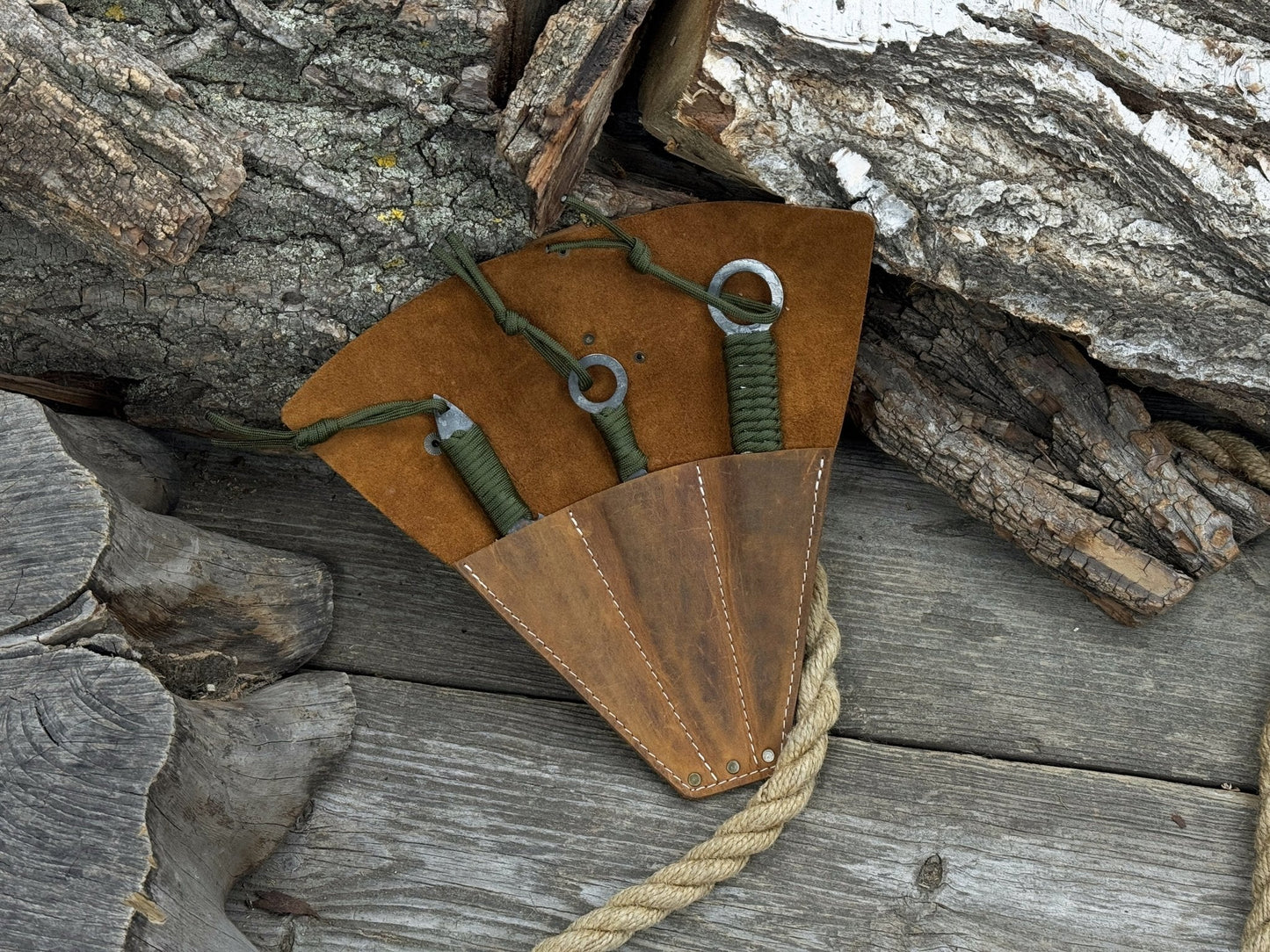 3-Piece Throwing Knife Set with Leather Roll