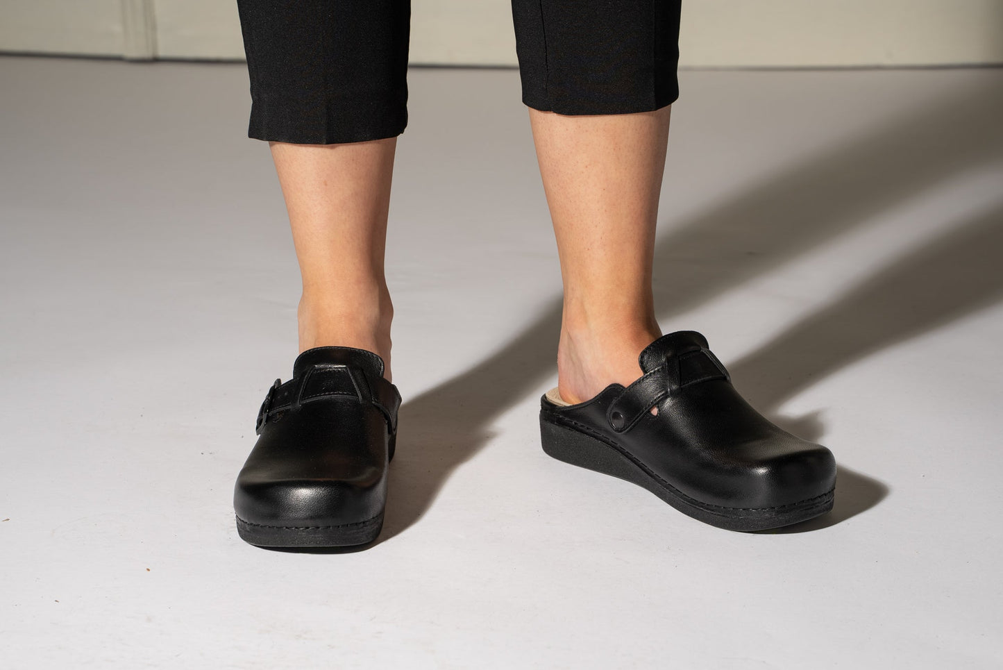 Nora I by LEON – Women’s Leather Clog- Removable Gel Insole & Adjustable Buckle