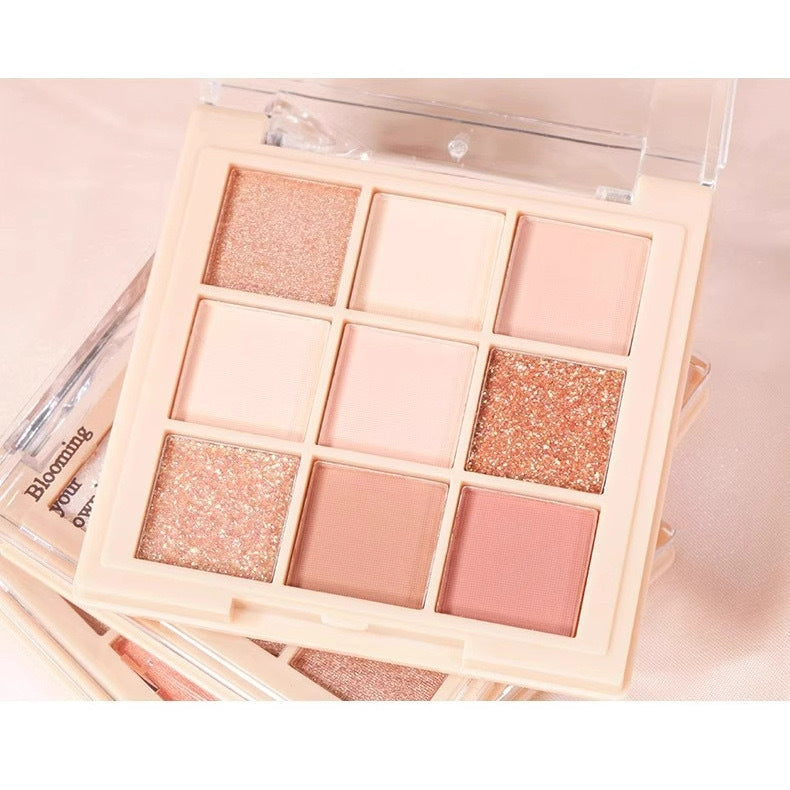 Blooming your own beauty Multi Color Eye Shadow Palette