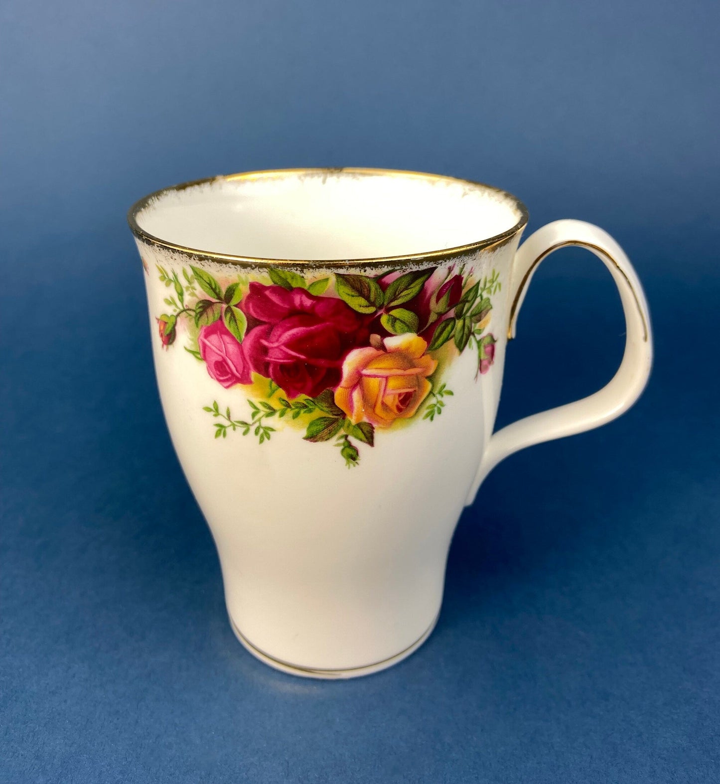 Royal Albert Old Country Roses Tea Cup and Saucer Set, England