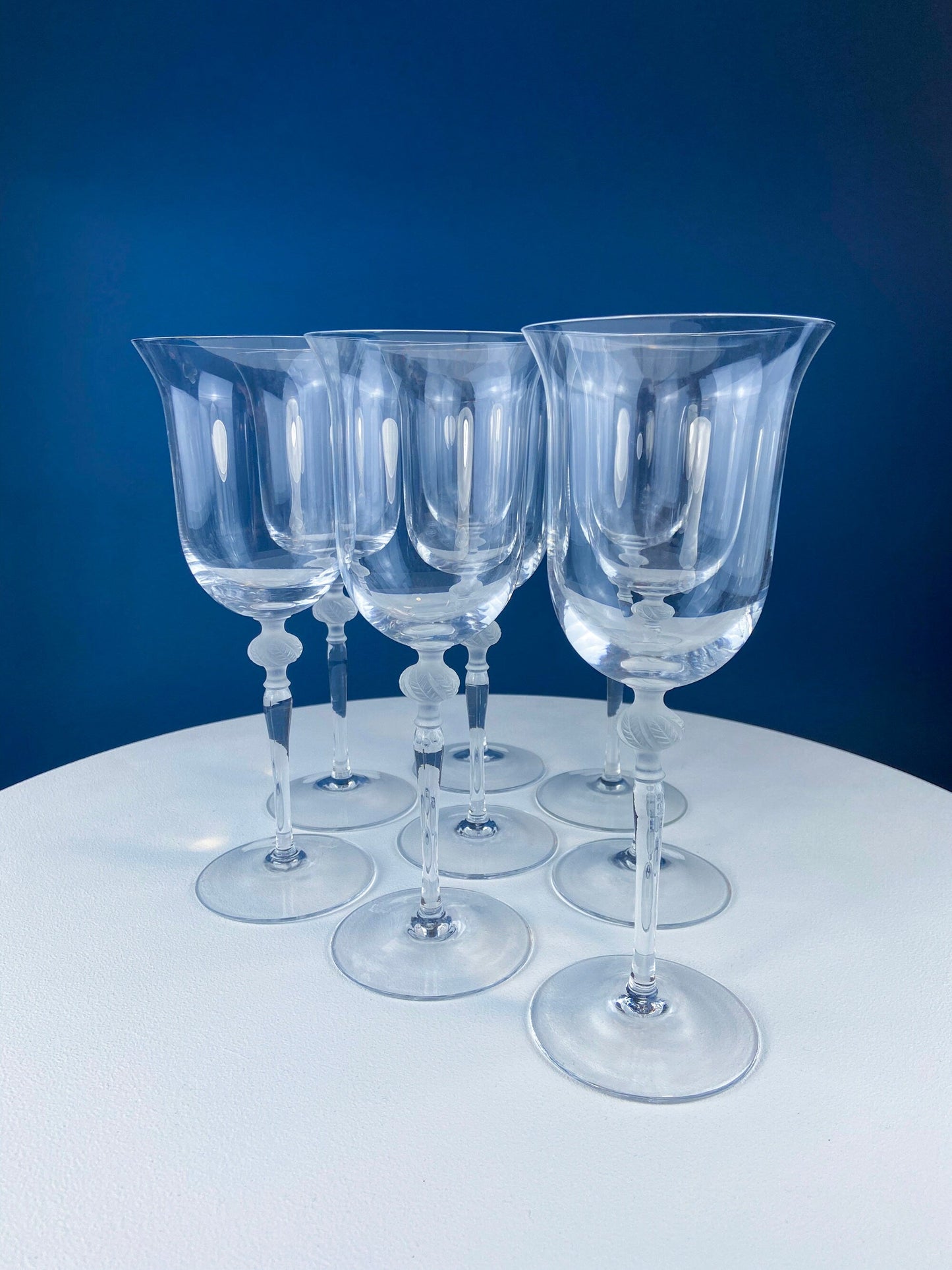 Clear Crystal Wine or Water Goblets with Frosted Leaf Ball on the Stems. Stunning Sasaki Isabelle 9" Glassware. Long Ping. Set Of 10.
