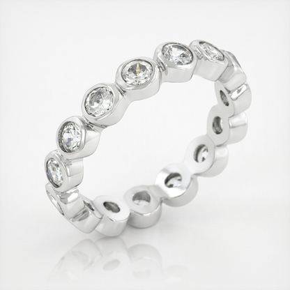 Avera Linked Bezel Eternity Band in Polished Silver