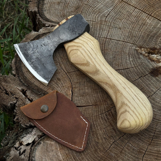 Small Carving Axe with Leather Sheath, 0.47 kg (1 lb)