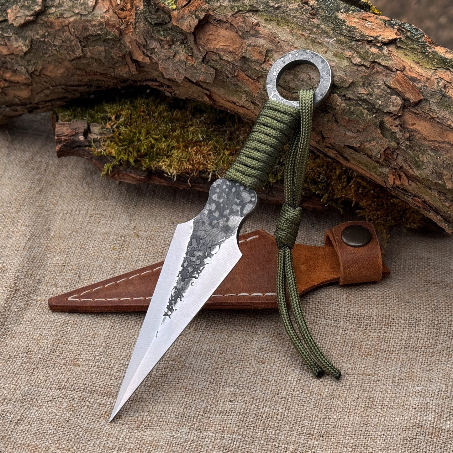 Throwing Knife with Leather Sheath, 16 cm (6.3 inches)